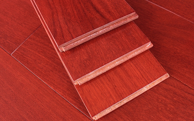 檀木實木地板適合安裝的環(huán)境是哪里？