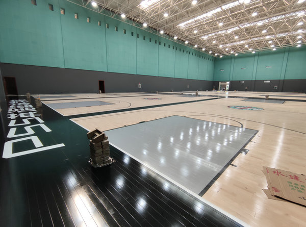 影響專(zhuān)業(yè)籃球場(chǎng)館木地板的價(jià)格因素