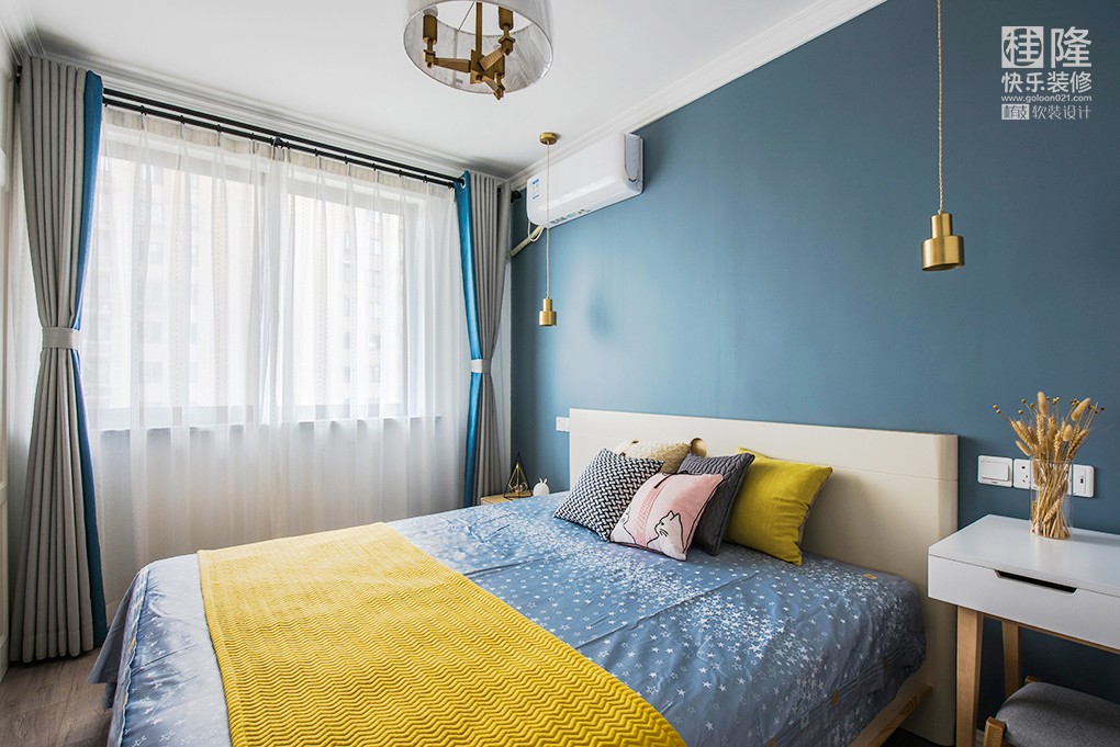 臥室窗簾裝修效果圖90㎡北歐風二居室，詩意地棲居北歐極簡臥室設計圖片賞析