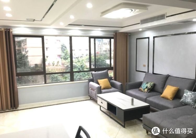 買不起別墅可以看看躍層，128㎡三室兩廳大躍層，堪稱空中別墅