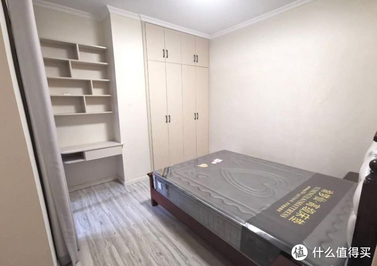 買不起別墅可以看看躍層，128㎡三室兩廳大躍層，堪稱空中別墅