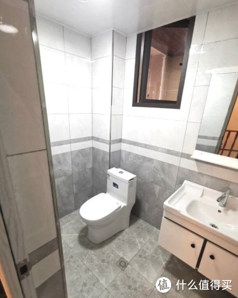 買不起別墅可以看看躍層，128㎡三室兩廳大躍層，堪稱空中別墅