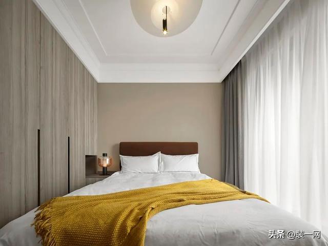 房屋浪漫布置圖片(95平米法式風(fēng)格裝修，輕奢浪漫居所，姐妹們的夢想小家)(圖8)