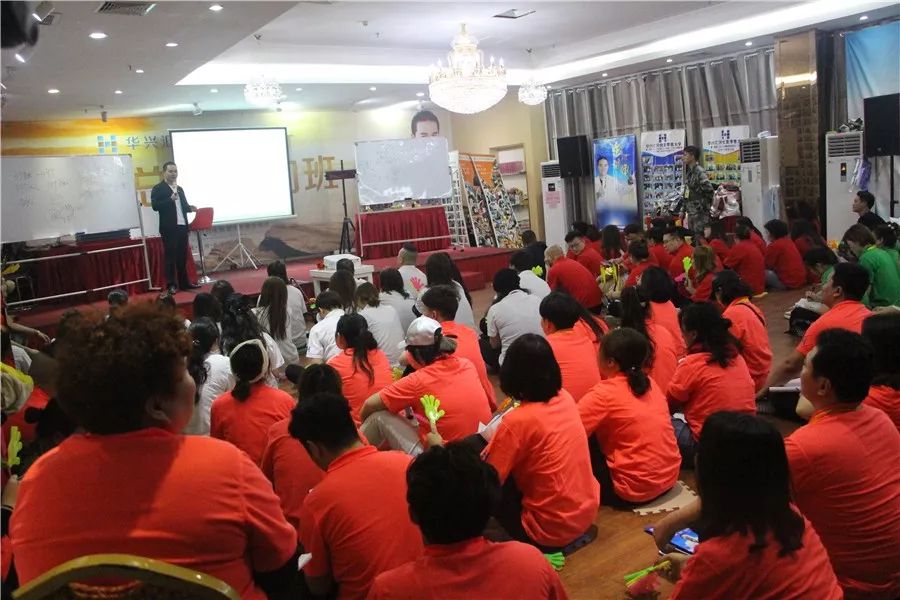 服裝店裝修陳列中如何把試衣間變成吸金室 ？