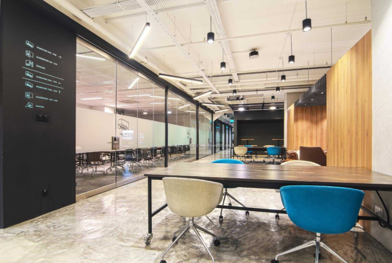 上海 遠程設計 裝修_上海辦公室有人辦公照片_上海辦公室裝修設計