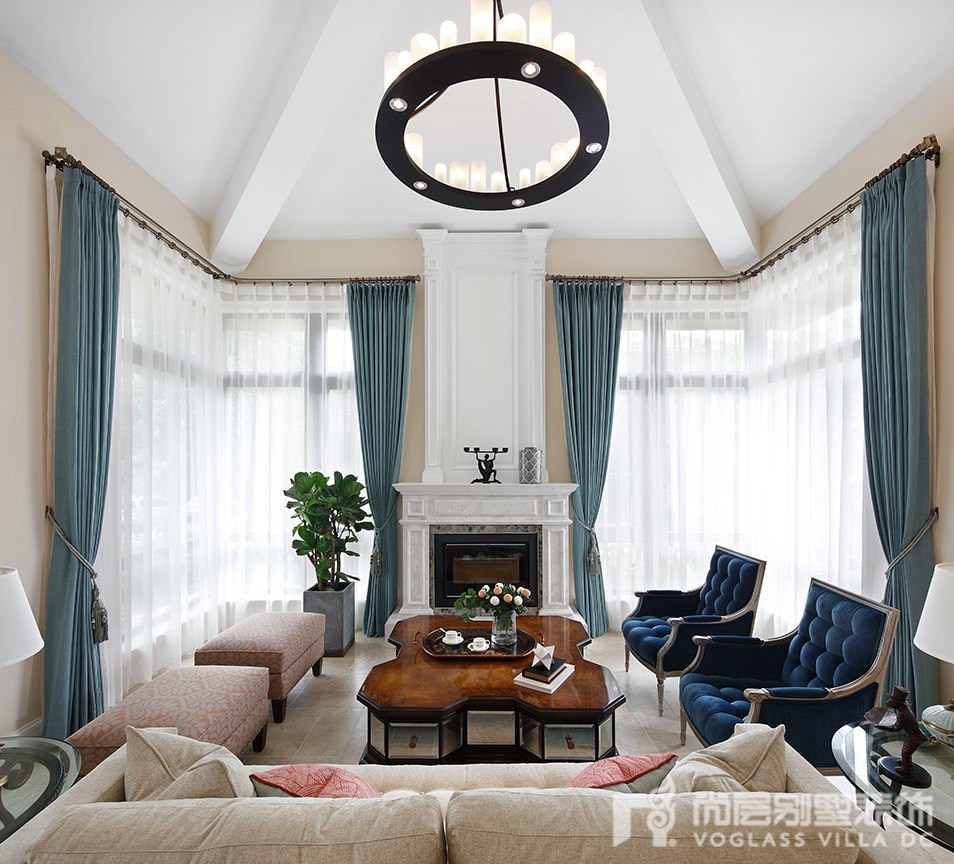 客廳窗簾裝修效果圖一方美墅，處處怡然美式經(jīng)典客廳設(shè)計(jì)圖片賞析