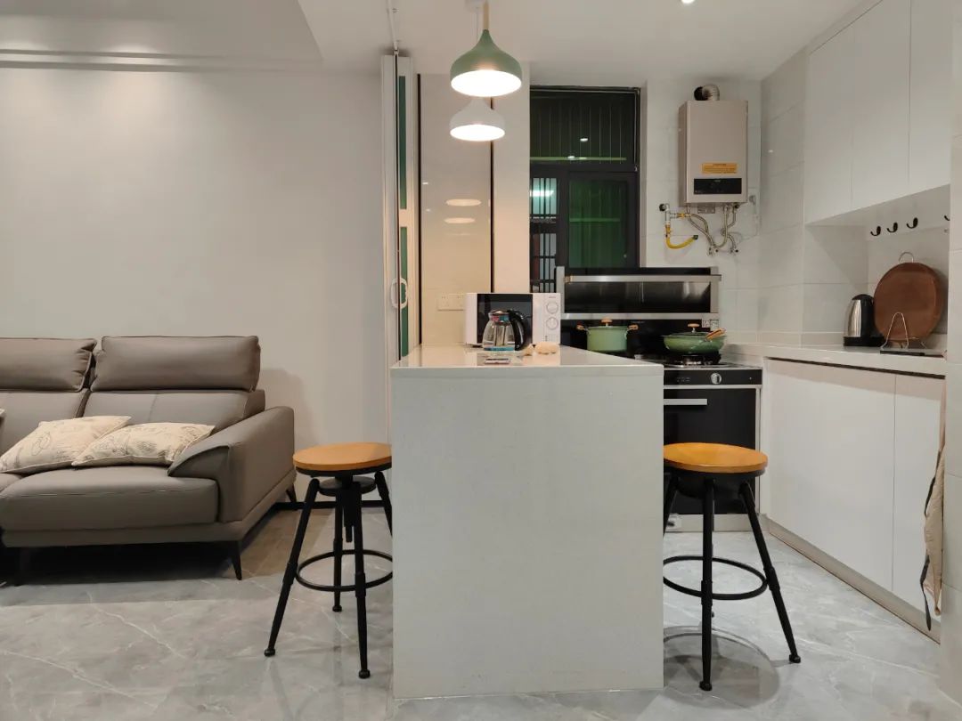 小戶(hù)型樣板間實(shí)景照片_個(gè)小戶(hù)型創(chuàng)意設(shè)計(jì) 小戶(hù)型裝修_小戶(hù)型裝修實(shí)景圖