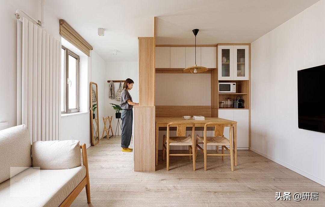 這套小戶型改造太絕了，換入戶門的方向，大量收納，還很溫暖明亮