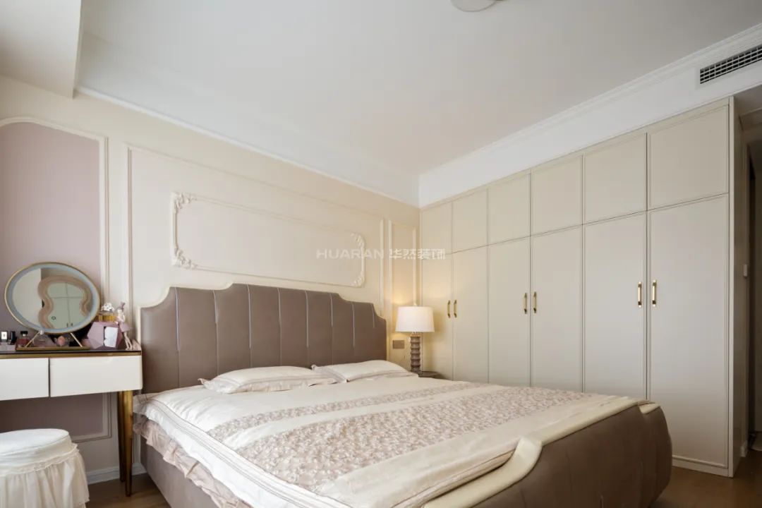 家居裝飾裝修效果圖_書房裝修效果簡(jiǎn)約圖_40平兒童服裝店裝修效果了圖