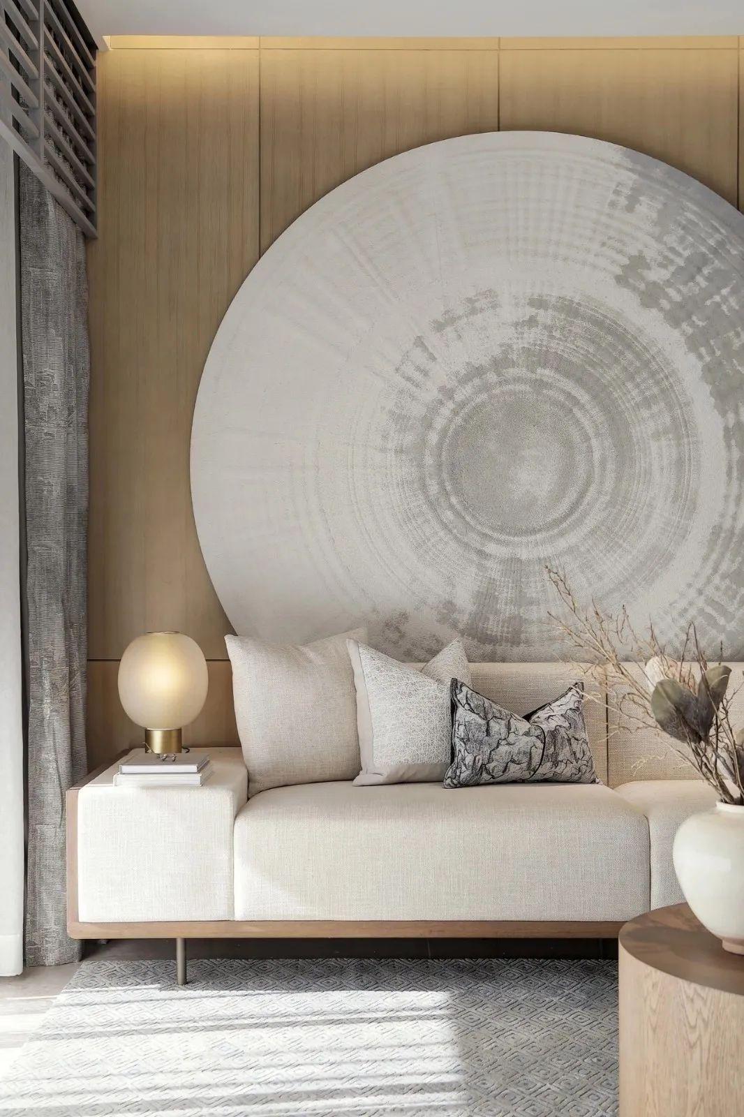 100㎡新中式，簡(jiǎn)約原木風(fēng)的空間，加入中式的軟裝，安靜又禪意