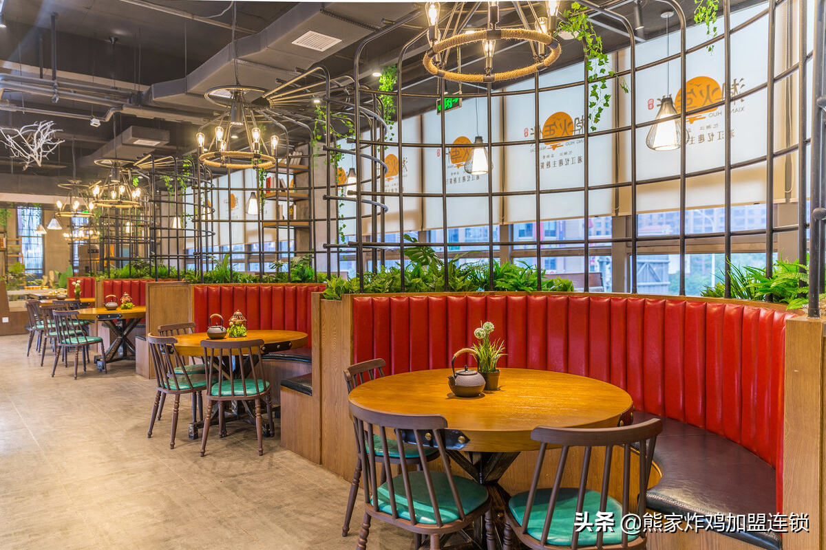 餐飲店裝修設(shè)計應(yīng)該注意哪些問題？熊家韓式炸雞經(jīng)驗傳授