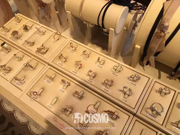 內衣店裝修圖_圖滿多裝修效果圖童裝店_烘培店裝修cad圖