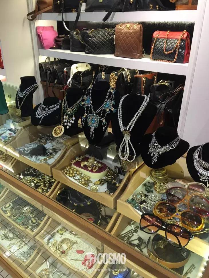 圖滿多裝修效果圖童裝店_內衣店裝修圖_烘培店裝修cad圖