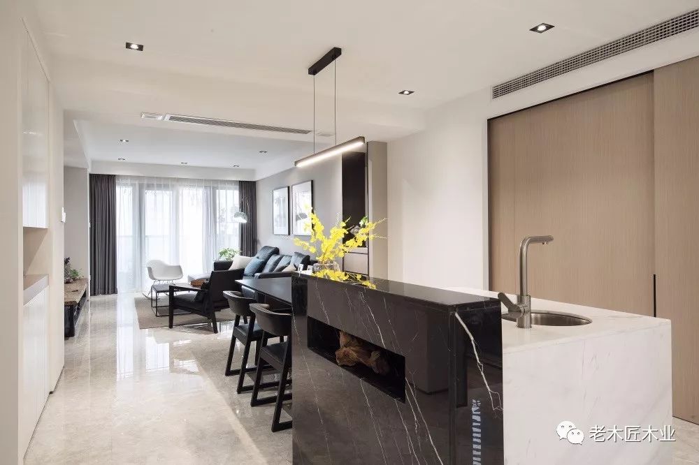 雙葉家具實木沙發(fā)墊_裝修家具買實木白胚_(dá)實木家具裝修效果圖