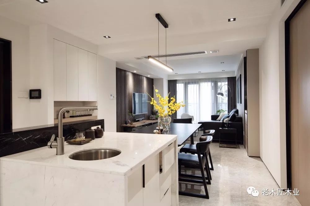 實木家具裝修效果圖_裝修家具買實木白胚_(dá)雙葉家具實木沙發(fā)墊