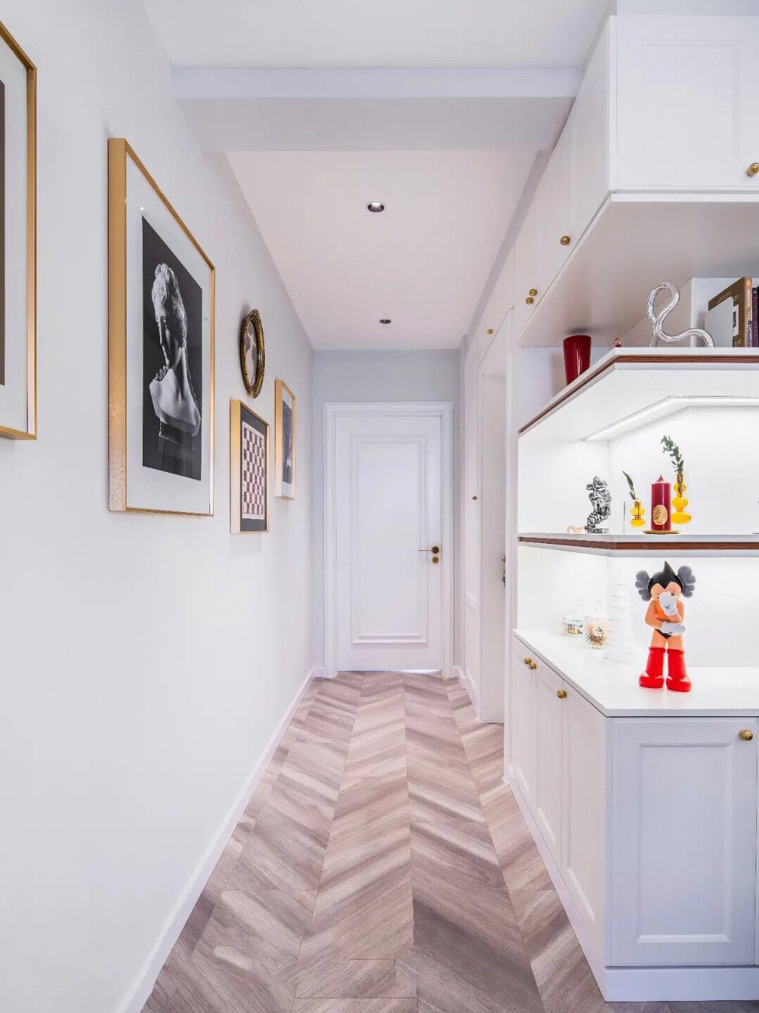 走廊過道吊頂這樣做，看起來大氣10倍！