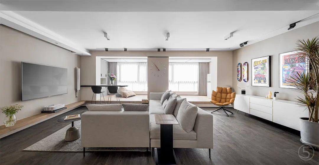 280㎡現(xiàn)代簡約，簡單樸素的空間，精致文藝的裝飾，滿屋輕松愜意