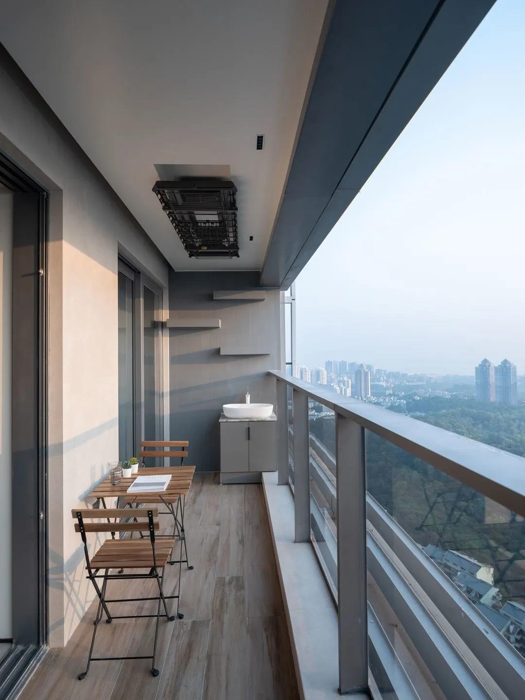 122㎡全屋高能：玄關(guān)收納/無吊頂/觀景陽臺，贊！