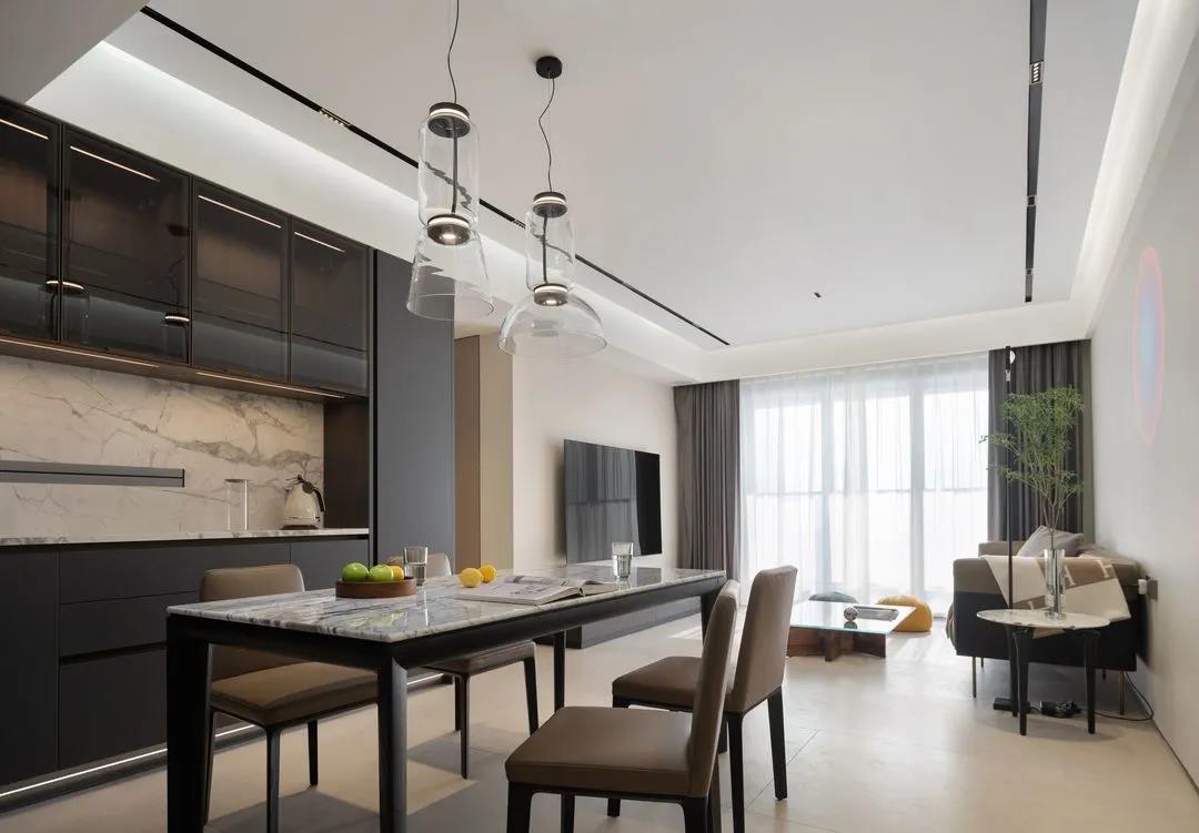 122㎡全屋高能：玄關(guān)收納/無吊頂/觀景陽臺，贊！