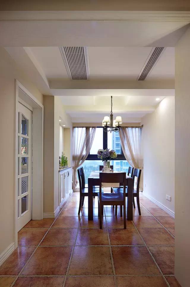 美式鄉(xiāng)村風格裝修_美式裝修風格_小美式風格裝修圖片