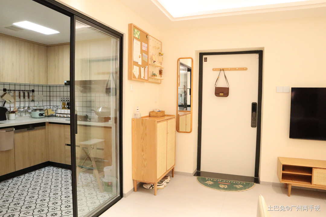 89平日式風(fēng)三居室，全屋木色家具