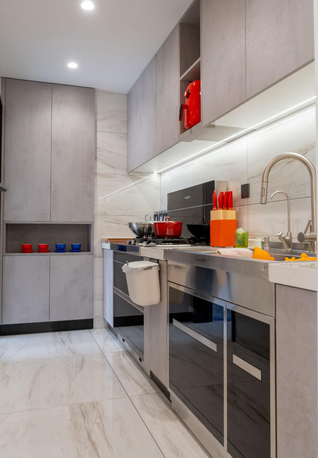 房屋裝修設(shè)計效果圖_綠色裝修選材設(shè)計500問:居室細節(jié)設(shè)計_通天房屋設(shè)計圖 裝修