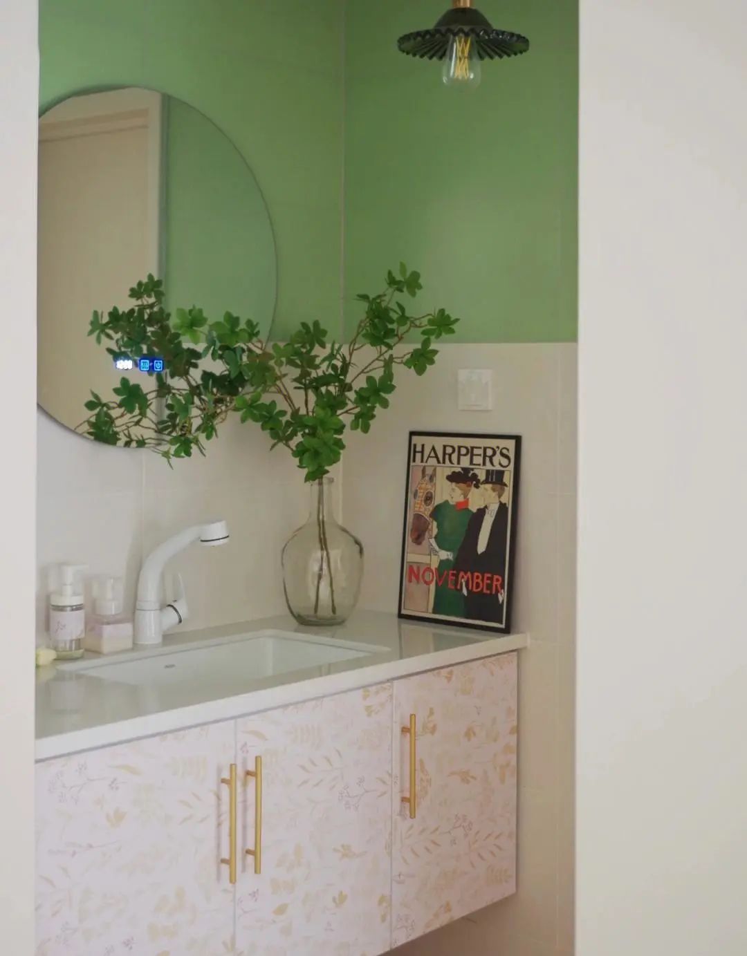 小戶(hù)型廚衛(wèi)裝修收納圖_個(gè)小戶(hù)型創(chuàng)意設(shè)計(jì) 小戶(hù)型裝修_小戶(hù)型裝修實(shí)景圖