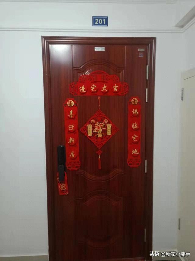 辛苦半年終于喬遷入住，不吊頂不做電視墻，簡單又省錢，很舒服