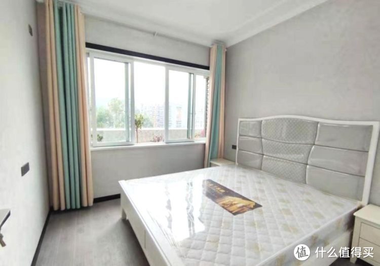 擠破頭買了這套100㎡小三房，送超大平臺(tái)花園，比房子大了一倍